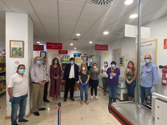 El Ayuntamiento de Huelva renueva el convenio con el Economato Social Resurgir (1)