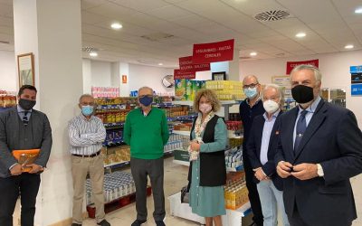 Representantes del PP en el Ayuntamiento de Huelva visitan nuestro Economato Solidario