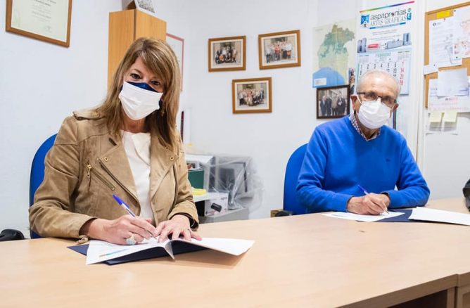 Puerto de Huelva continua apoyando al Economato Solidario Resurgir (2)