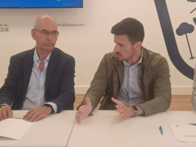 Firma Ayuntamiento Aljaraque convenio Economato Resurgir