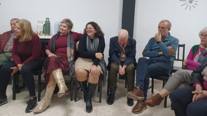 merienda con voluntarios y equipo