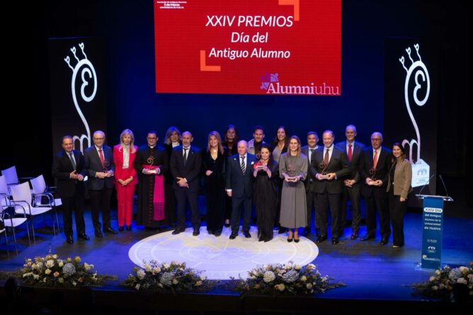 Reconocimiento de la Asociación de Antiguos Alumnos 3 de Marzo de la Universidad de Huelva